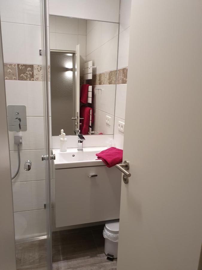 Hotel Neuenburger Hof نوينبورغ أم راين المظهر الخارجي الصورة