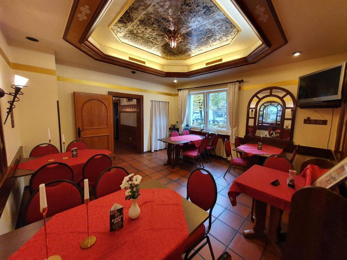 Hotel Neuenburger Hof نوينبورغ أم راين المظهر الخارجي الصورة