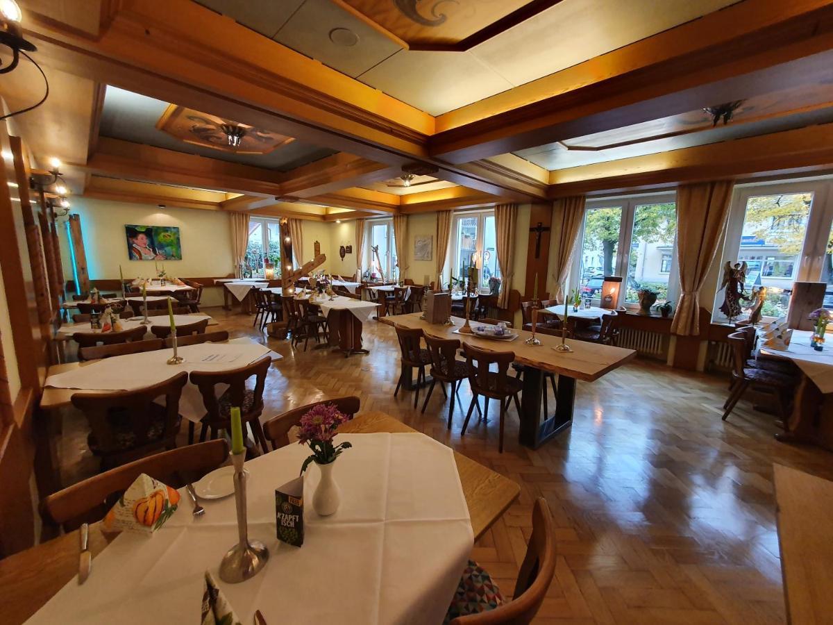Hotel Neuenburger Hof نوينبورغ أم راين المظهر الخارجي الصورة