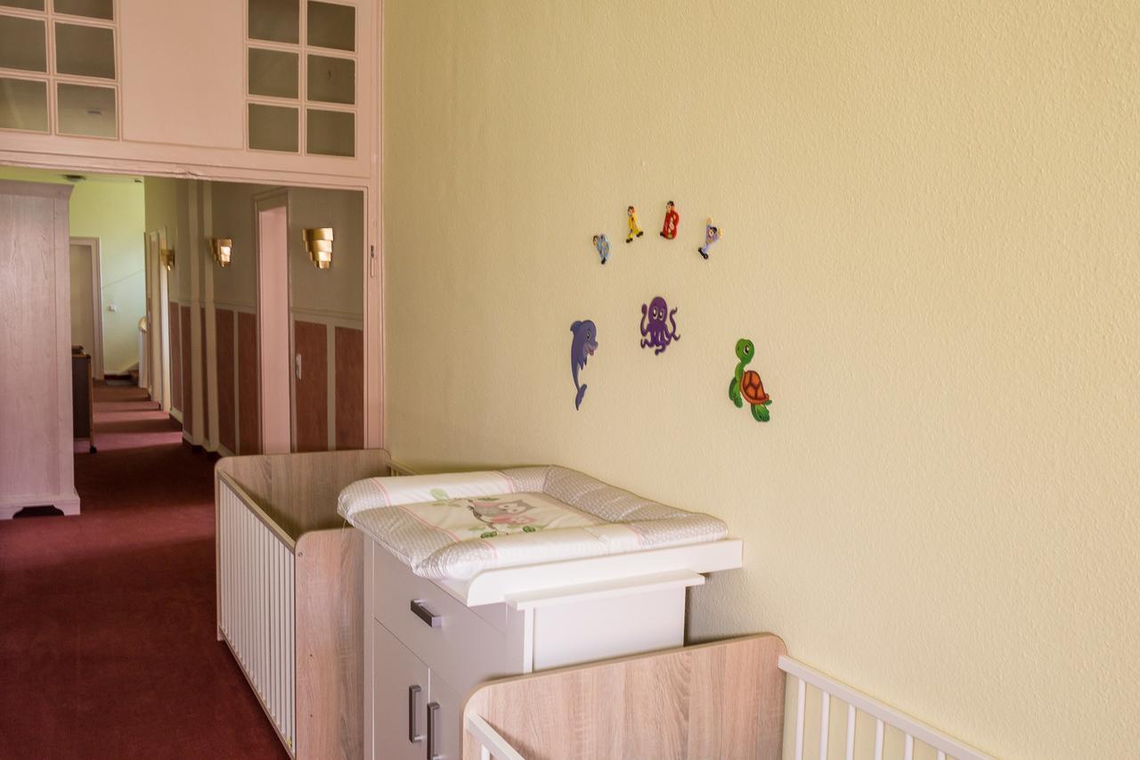 Hotel Neuenburger Hof نوينبورغ أم راين المظهر الخارجي الصورة